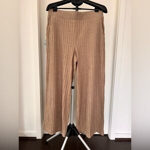 Lou & Grey Ribbed Beige Pants